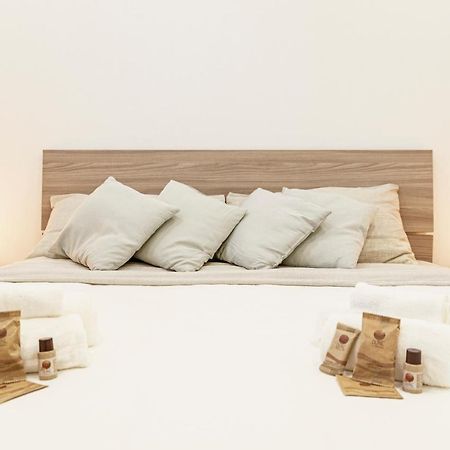 Spa & Relax Aesthetic Apartment 50M Dal Mare Монополі Екстер'єр фото