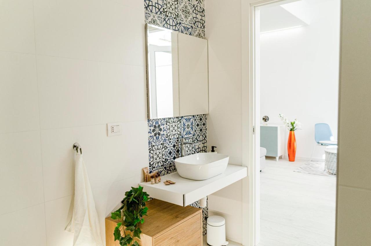 Spa & Relax Aesthetic Apartment 50M Dal Mare Монополі Екстер'єр фото