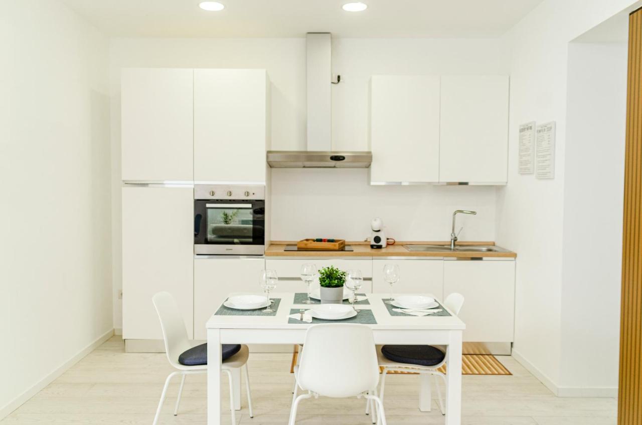 Spa & Relax Aesthetic Apartment 50M Dal Mare Монополі Екстер'єр фото