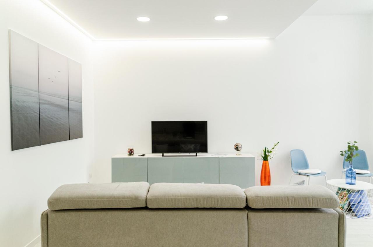 Spa & Relax Aesthetic Apartment 50M Dal Mare Монополі Екстер'єр фото
