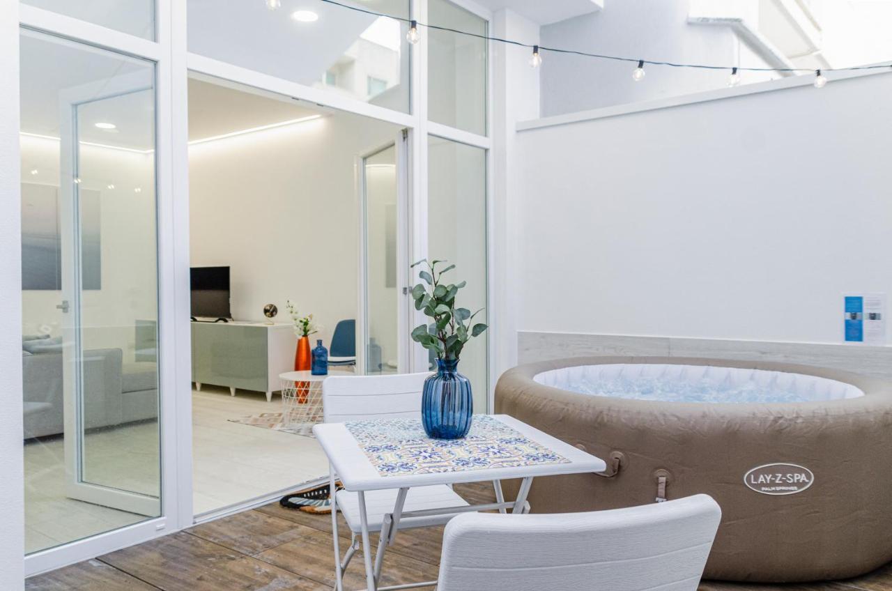 Spa & Relax Aesthetic Apartment 50M Dal Mare Монополі Екстер'єр фото