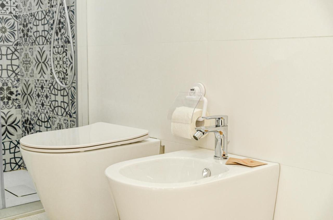 Spa & Relax Aesthetic Apartment 50M Dal Mare Монополі Екстер'єр фото