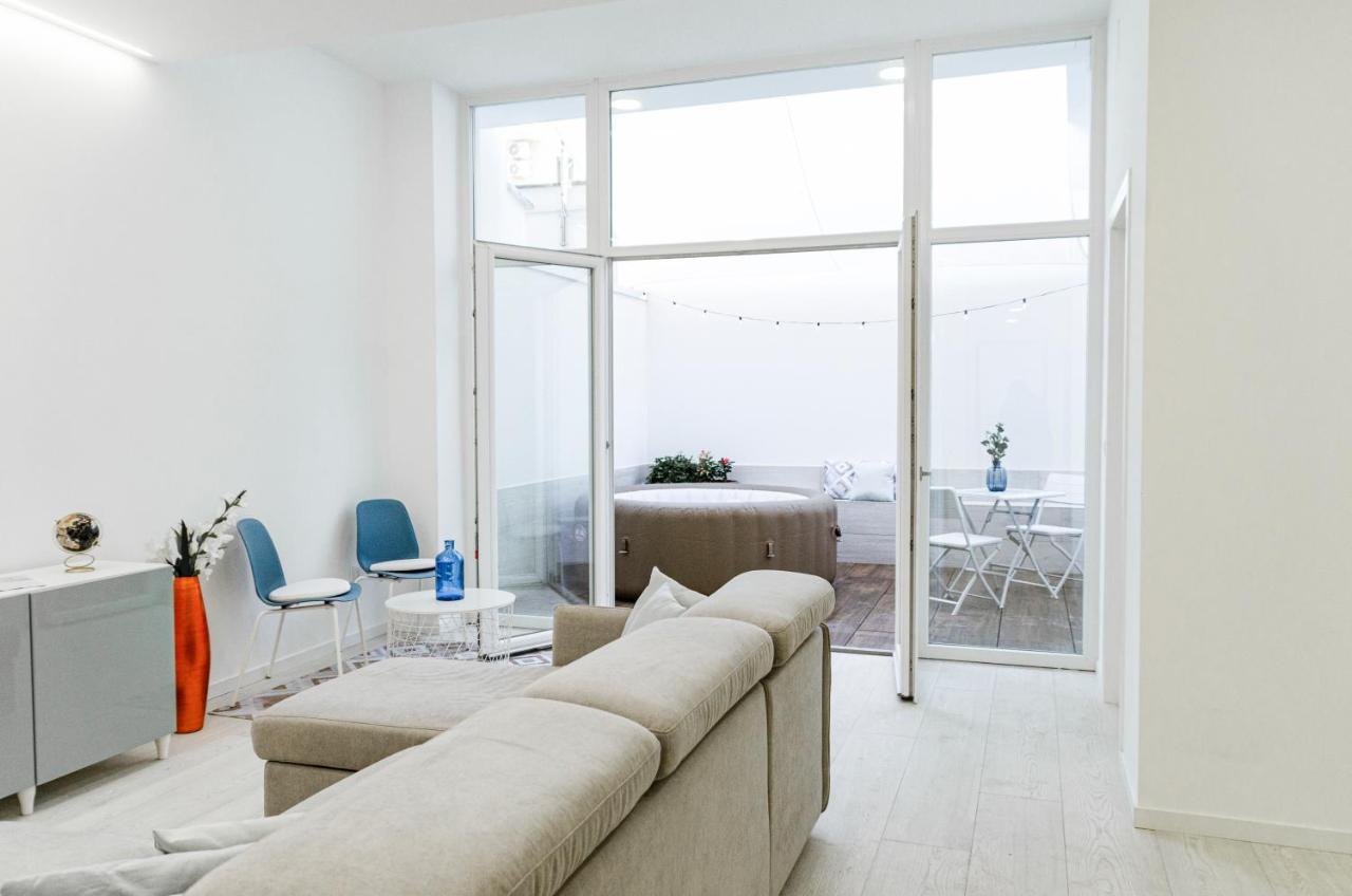 Spa & Relax Aesthetic Apartment 50M Dal Mare Монополі Екстер'єр фото